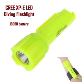 D36 CREE XP-E led diving flashlight High power light professional diving flashlight plastic waterproof flashlight