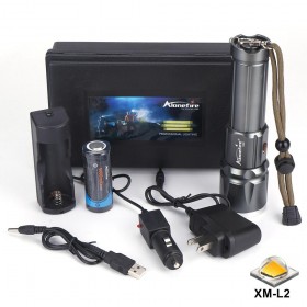 AloneFire X900 High power CREE XM-L2 LED Zoomable LED Flashlight Torch With 26650 Battery USB charge